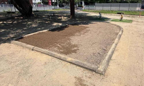 児童公園内の砂場整備