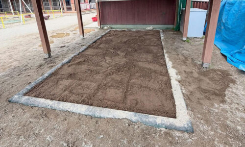 保育園 砂の補充