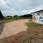 草刈り作業、真砂土敷き